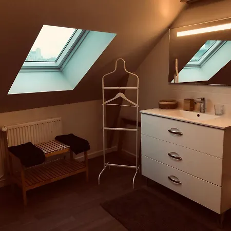 Etage Dans Notre Mancelle *